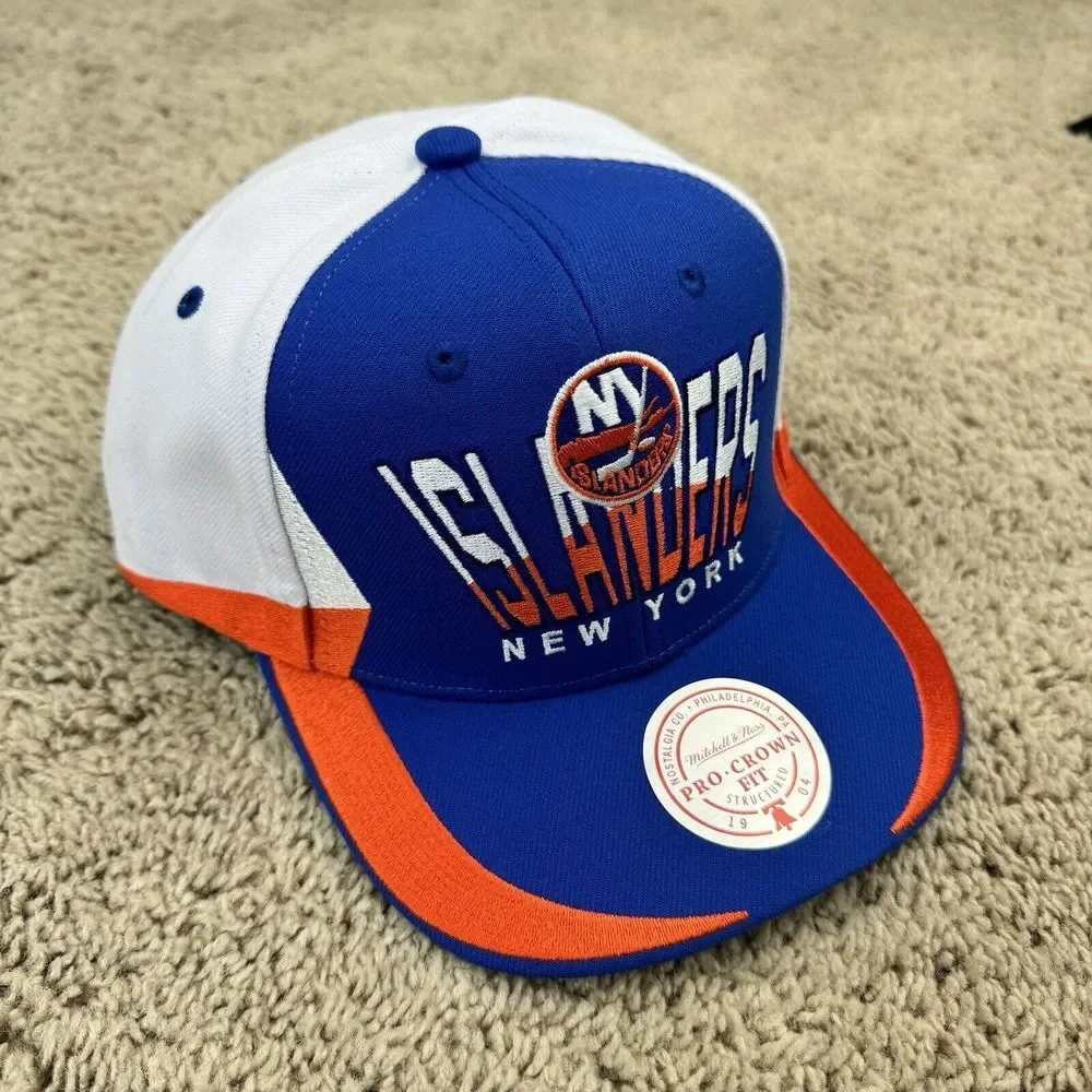 New York Islanders Hat Mitchell & Ness Retrodome Snapback Pro Crown Fit Blue Cap